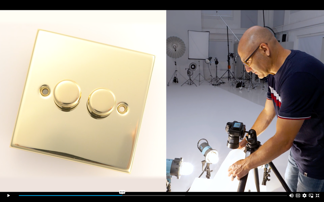 Hiding the hole: Overcoming Reflections in Light Cone Product Photography